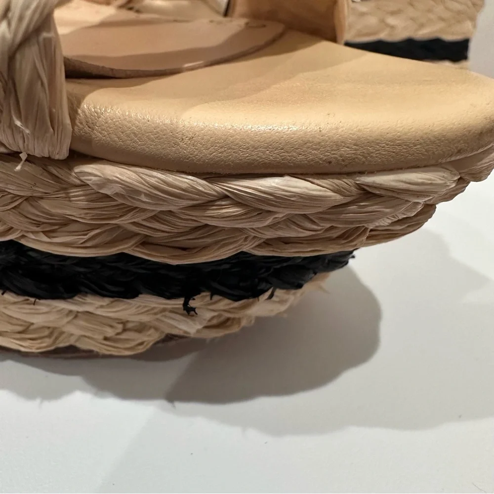 Alice + Olivia Rafia Woven 1” Platform Black Tan Straw Summer Wedge Sandal Size9